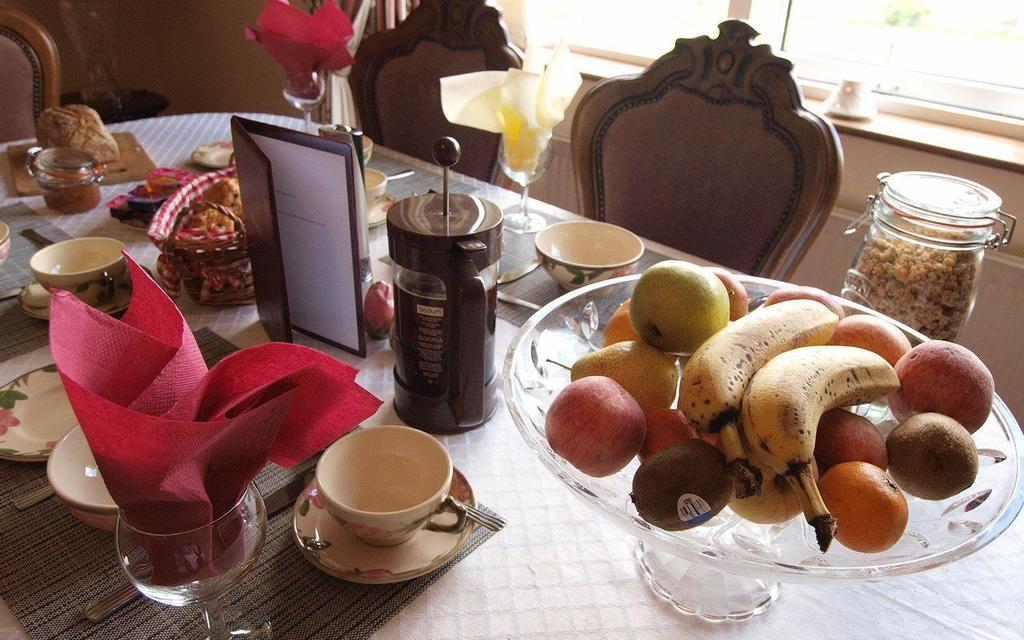 Bed and Breakfast Glencove Эннис Экстерьер фото