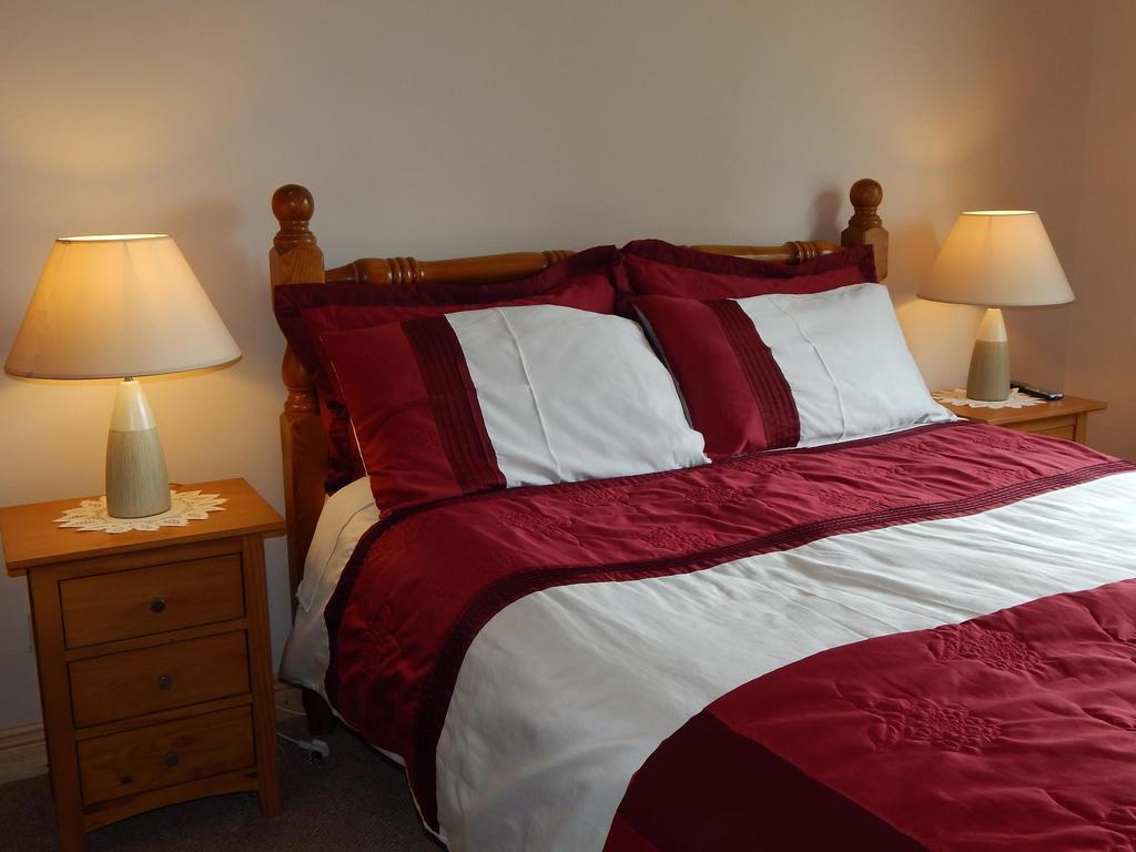 Bed and Breakfast Glencove Эннис Экстерьер фото
